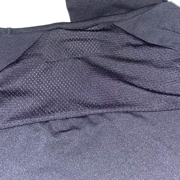 Gym-Shark crop top - Picture 3 of 4